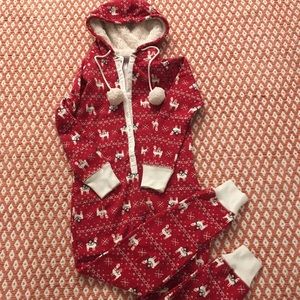 NWT Abercrombie Fitch jumpsuit XS/S red holiday